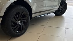 2021 (21) LAND ROVER RANGE ROVER EVOQUE 2.0 P200 R-Dynamic S 5dr Auto 5304638