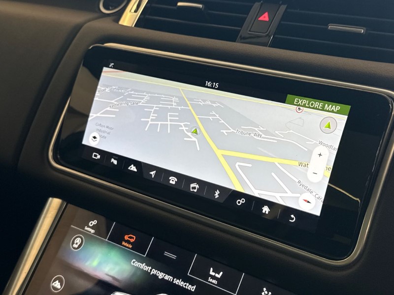 2022 (22) LAND ROVER RANGE ROVER SPORT 3.0 D250 HSE Silver 5dr Auto 5302704