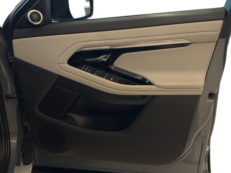 2023 (23) LAND ROVER RANGE ROVER EVOQUE 1.5 P300e Evoque Edition 5dr Auto 5306055