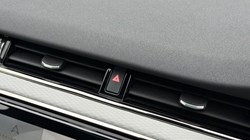 2023 (23) LAND ROVER RANGE ROVER EVOQUE 1.5 P300e Evoque Edition 5dr Auto 5306068