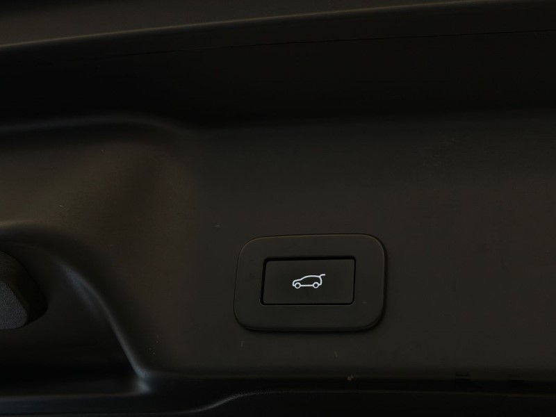 2023 (23) LAND ROVER RANGE ROVER EVOQUE 1.5 P300e Evoque Edition 5dr Auto 5306072