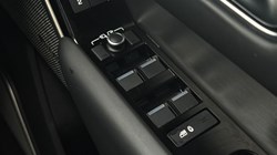 2022 (22) LAND ROVER RANGE ROVER VELAR 2.0 D200 R-Dynamic HSE 5dr Auto 5306760