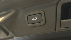 2022 (22) LAND ROVER RANGE ROVER VELAR 2.0 D200 R-Dynamic HSE 5dr Auto 5306776