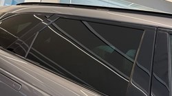 2022 (22) LAND ROVER RANGE ROVER VELAR 2.0 D200 R-Dynamic HSE 5dr Auto 5306787