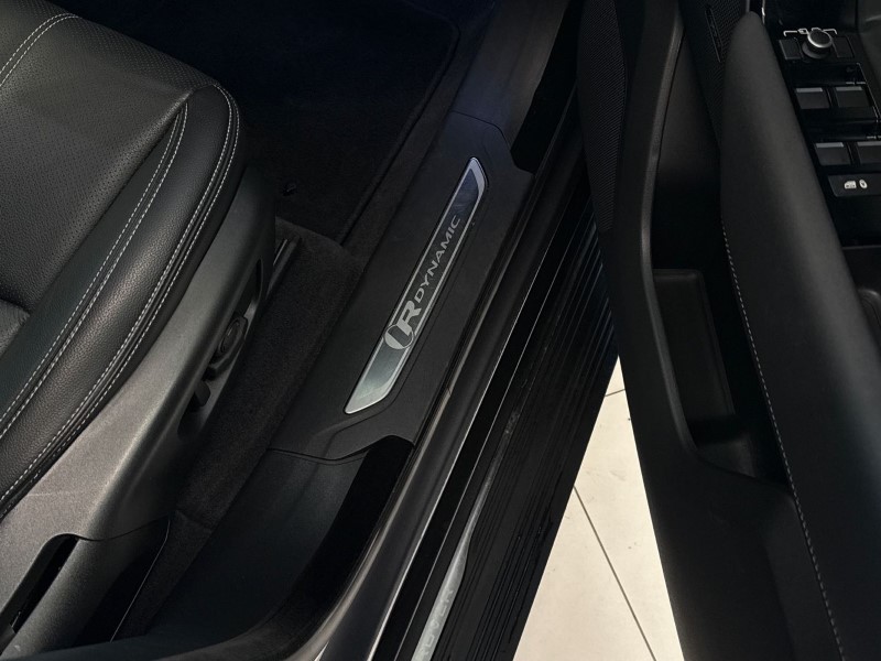 2023 (23) LAND ROVER RANGE ROVER VELAR 2.0 D200 R-Dynamic S 5dr Auto 5306826