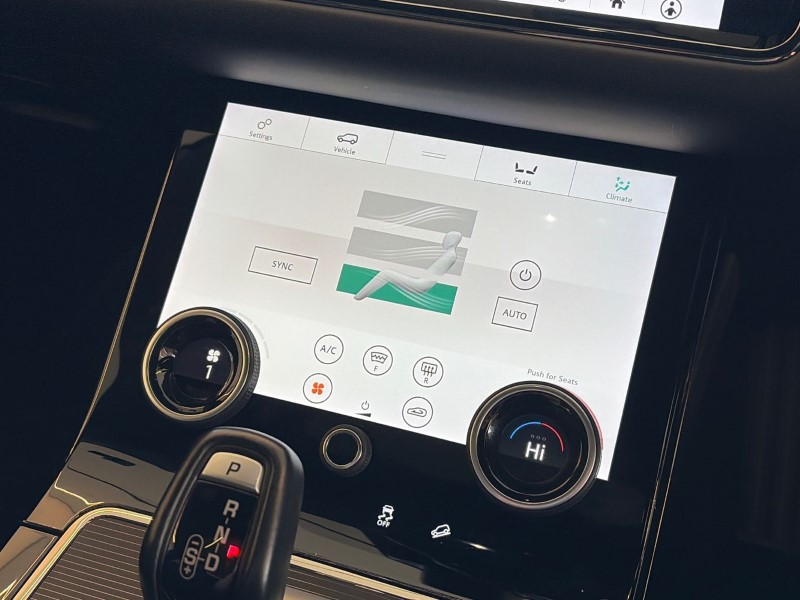 2020 (70) LAND ROVER RANGE ROVER EVOQUE 2.0 D180 R-Dynamic HSE 5dr Auto 5312771