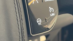 2020 (70) LAND ROVER RANGE ROVER EVOQUE 2.0 D180 R-Dynamic HSE 5dr Auto 5312764