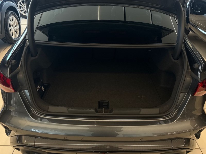 2025 (25) AUDI RS3 RS 3 TFSI Quattro Carbon Black 4dr S Tronic 5304652