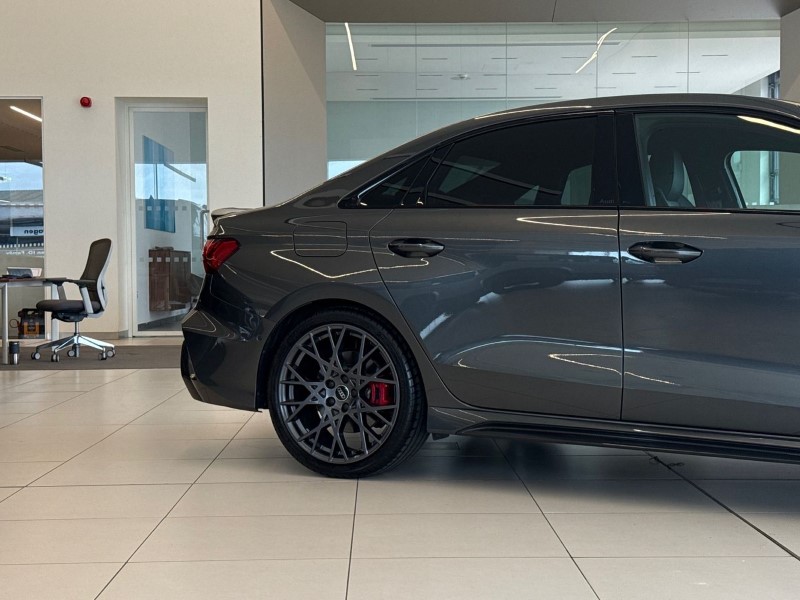 2025 (25) AUDI RS3 RS 3 TFSI Quattro Carbon Black 4dr S Tronic 5304695