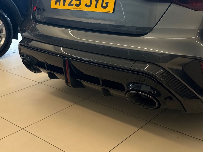 2025 (25) AUDI RS3 RS 3 TFSI Quattro Carbon Black 4dr S Tronic 5304692