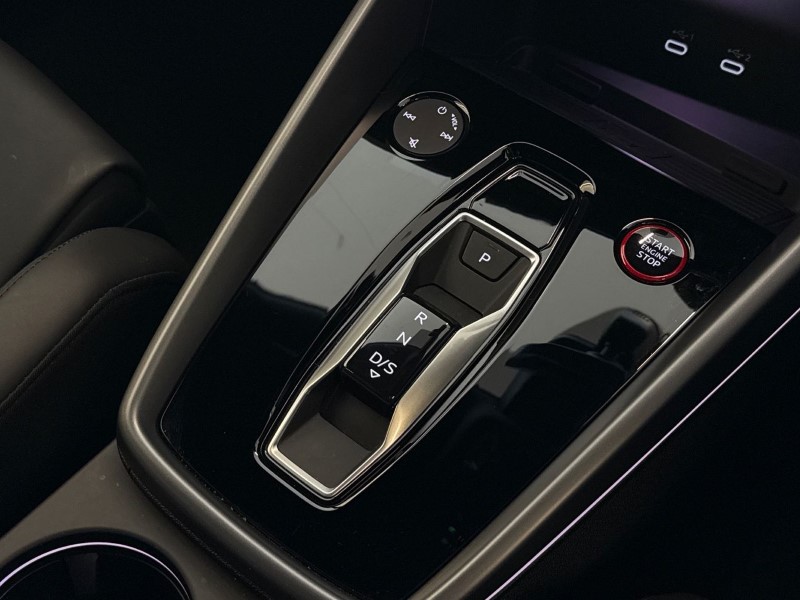 2025 (25) AUDI RS3 RS 3 TFSI Quattro Carbon Black 4dr S Tronic 5304655