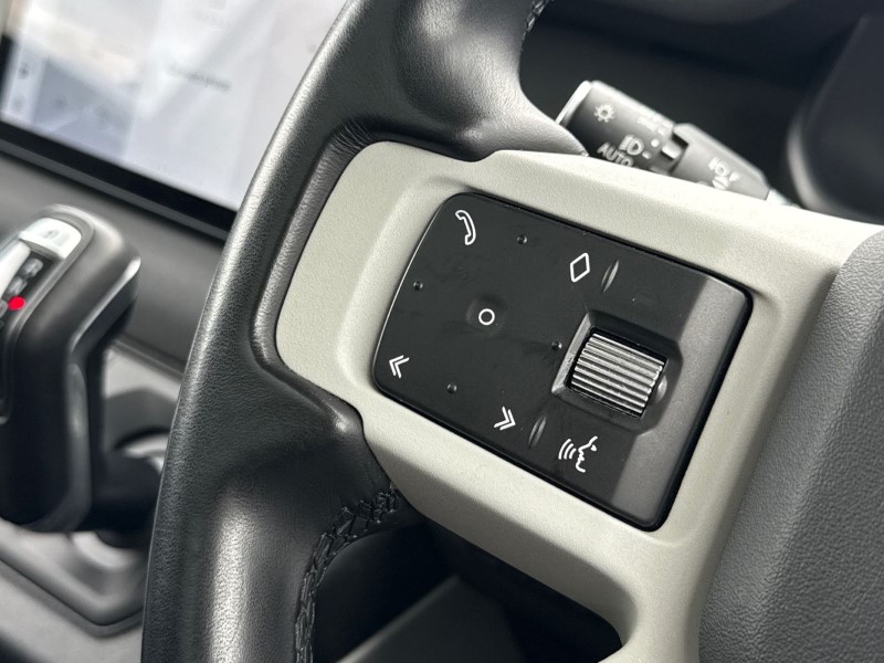 2022 (72) LAND ROVER DEFENDER 3.0 D250 XS Edition 110 5dr Auto 5341276