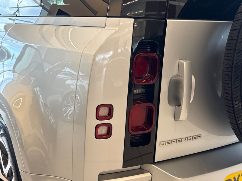 2022 (72) LAND ROVER DEFENDER 3.0 D250 XS Edition 110 5dr Auto 5341267