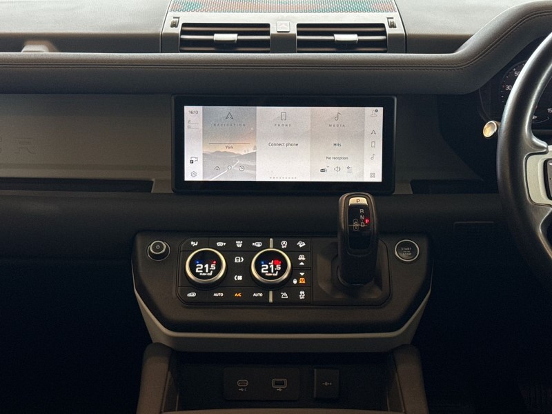 2022 (72) LAND ROVER DEFENDER 3.0 D250 XS Edition 110 5dr Auto 5341262