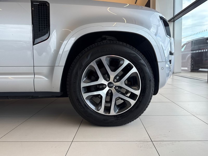 2022 (72) LAND ROVER DEFENDER 3.0 D250 XS Edition 110 5dr Auto 5341256