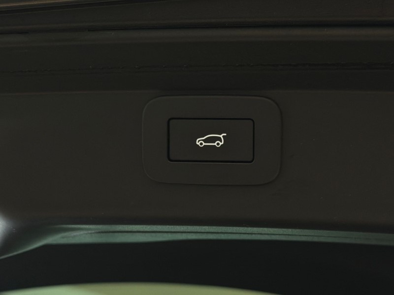 2023 (23) JAGUAR I-PACE 294kW EV400 HSE Black 90kWh 5dr Auto 11kW Charger 5312001