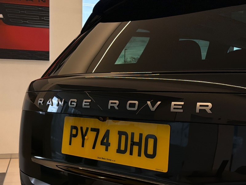 2024 (74) LAND ROVER RANGE ROVER 3.0 D300 SE 4dr Auto 5295319