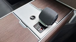 2024 (74) LAND ROVER RANGE ROVER 3.0 D300 SE 4dr Auto 5295287