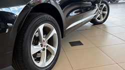 2023 (72) JAGUAR F-PACE 2.0 P400e R-Dynamic SE 5dr Auto AWD 5301227