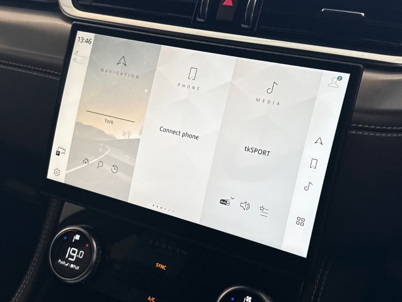 2023 (72) JAGUAR F-PACE 2.0 P400e R-Dynamic SE 5dr Auto AWD 5301208