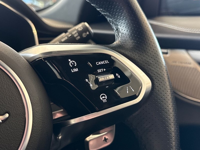 2023 (72) JAGUAR F-PACE 2.0 P400e R-Dynamic SE 5dr Auto AWD 5301207