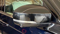 2021 (21) LAND ROVER DISCOVERY 3.0 D250 R-Dynamic S 5dr Auto 5314652