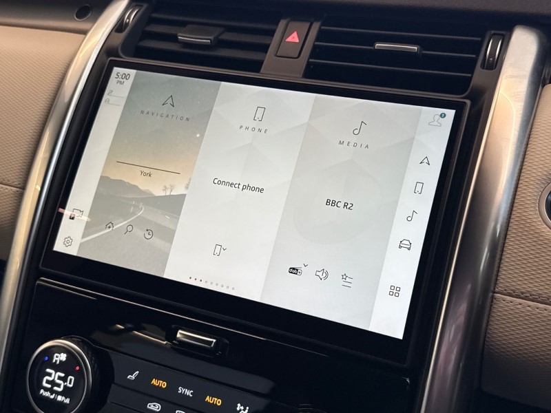 2021 (21) LAND ROVER DISCOVERY 3.0 D250 R-Dynamic S 5dr Auto 5314632