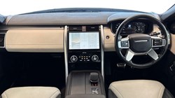 2021 (21) LAND ROVER DISCOVERY 3.0 D250 R-Dynamic S 5dr Auto 5390432
