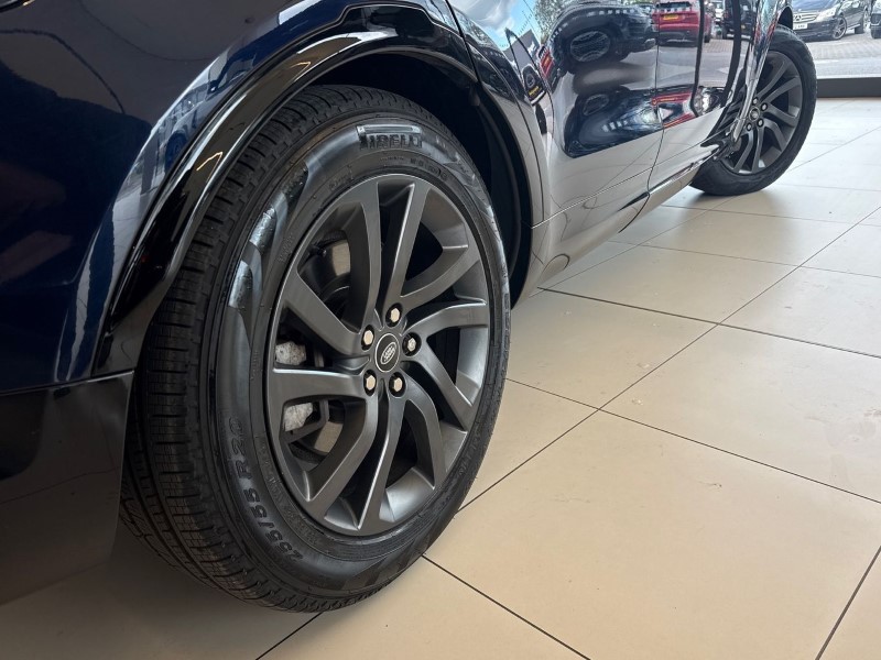 2021 (21) LAND ROVER DISCOVERY 3.0 D250 R-Dynamic S 5dr Auto 5390470