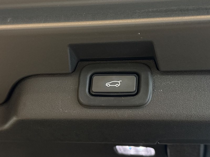 2021 (21) LAND ROVER DISCOVERY 3.0 D250 R-Dynamic S 5dr Auto 5314642