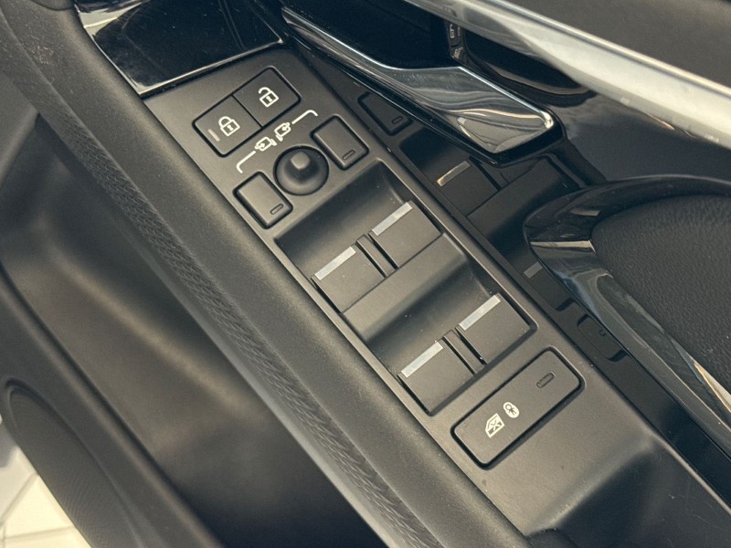 2022 (22) LAND ROVER RANGE ROVER EVOQUE 2.0 D165 R-Dynamic S 5dr Auto 5322251