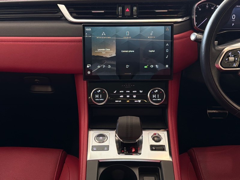 2022 (22) JAGUAR F-PACE 2.0 D200 R-Dynamic Black 5dr Auto AWD 5327330