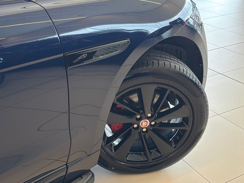 2022 (22) JAGUAR F-PACE 2.0 D200 R-Dynamic Black 5dr Auto AWD 5327364