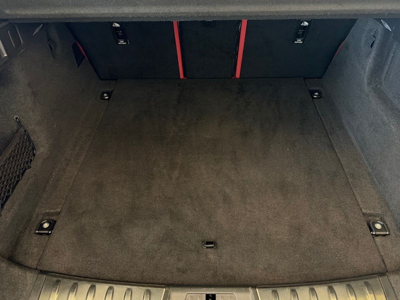 2022 (22) JAGUAR F-PACE 2.0 D200 R-Dynamic Black 5dr Auto AWD 5327326