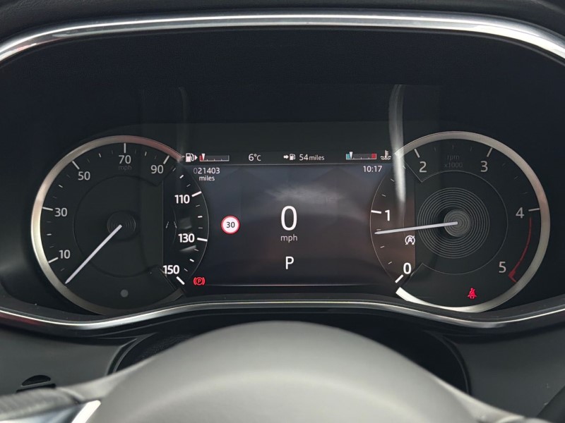 2022 (22) JAGUAR F-PACE 2.0 D200 R-Dynamic Black 5dr Auto AWD 5327332