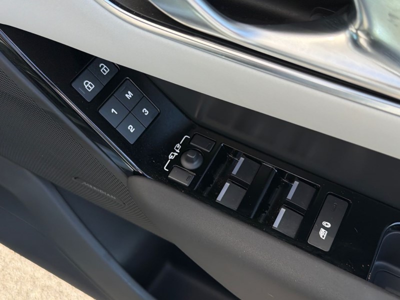 2023 (73) LAND ROVER RANGE ROVER VELAR 2.0 D200 MHEV Dynamic SE 5dr Auto 5321553