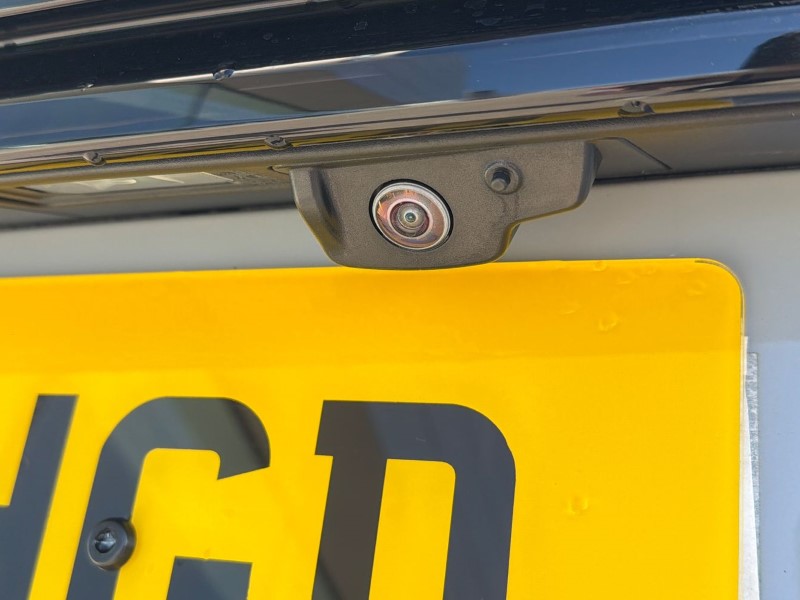 2023 (73) LAND ROVER RANGE ROVER VELAR 2.0 D200 MHEV Dynamic SE 5dr Auto 5321571