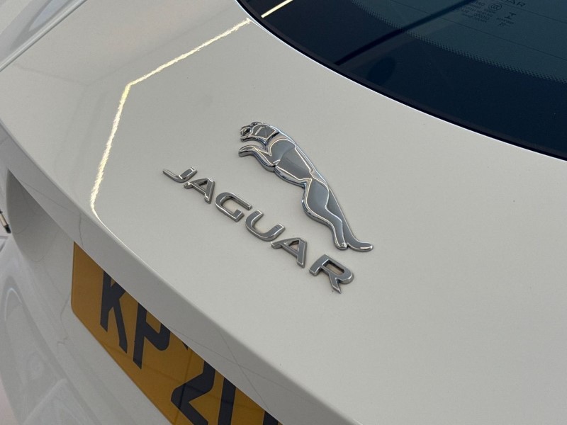 2021 (21) JAGUAR F-TYPE 2.0 P300 R-Dynamic 2dr Auto 5317399