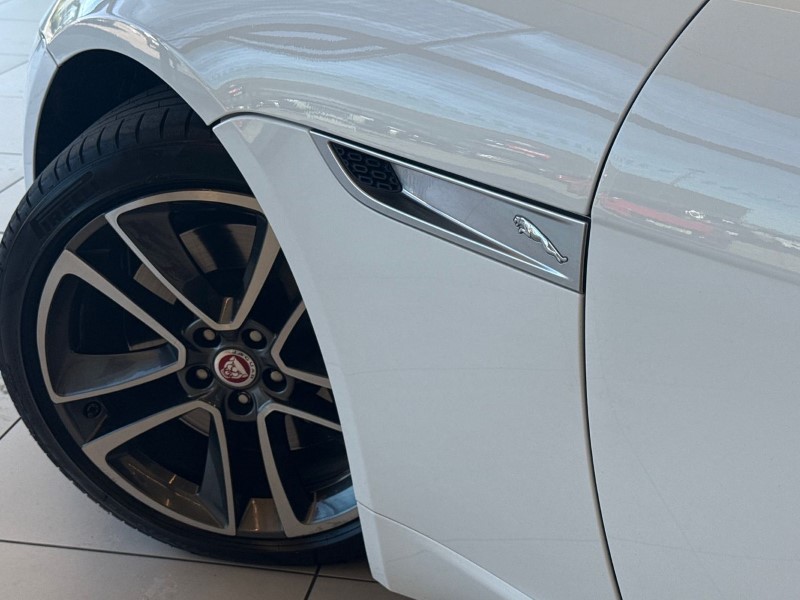 2021 (21) JAGUAR F-TYPE 2.0 P300 R-Dynamic 2dr Auto 5317377