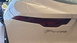 2021 (21) JAGUAR F-TYPE 2.0 P300 R-Dynamic 2dr Auto 5317376