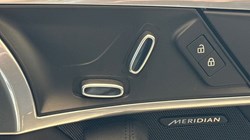 2021 (21) JAGUAR F-TYPE 2.0 P300 R-Dynamic 2dr Auto 5317380