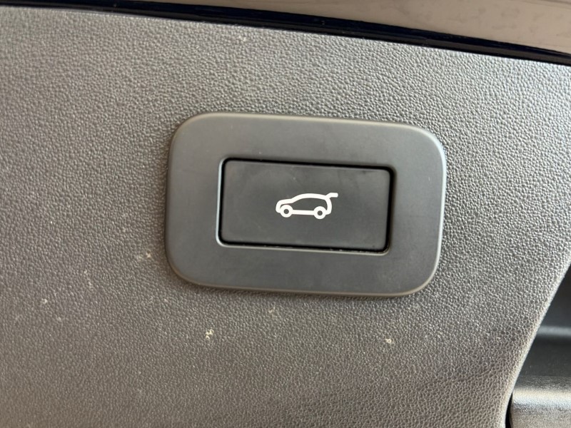 2023 (23) JAGUAR E-PACE 1.5 P300e R-Dynamic HSE 5dr Auto 5323058