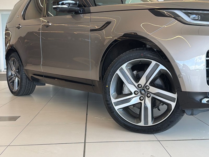 2023 (23) LAND ROVER DISCOVERY 3.0 D300 R-Dynamic HSE 5dr Auto 5315221