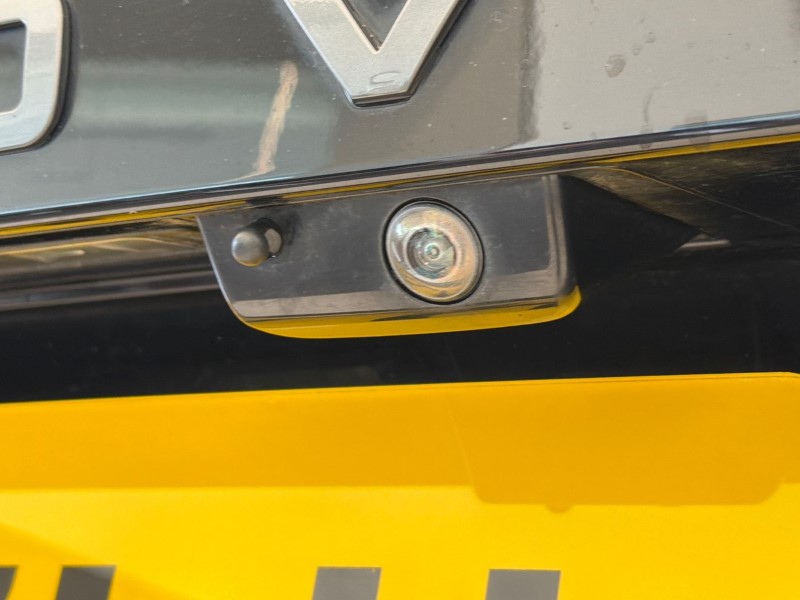 2023 (23) LAND ROVER DISCOVERY 3.0 D300 R-Dynamic HSE 5dr Auto 5315218