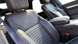 2023 (23) LAND ROVER DISCOVERY 3.0 D300 R-Dynamic HSE 5dr Auto 5315203