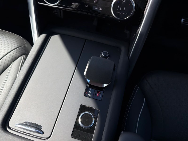 2023 (23) LAND ROVER DISCOVERY 3.0 D300 R-Dynamic HSE 5dr Auto 5315189