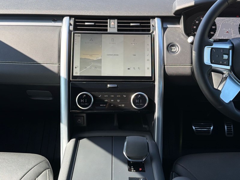 2023 (23) LAND ROVER DISCOVERY 3.0 D300 R-Dynamic HSE 5dr Auto 5315190