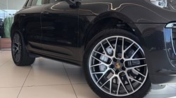 2019 (69) PORSCHE MACAN Turbo 5dr PDK 5303454