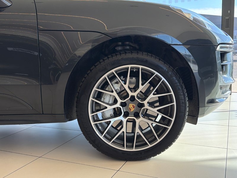 2019 (69) PORSCHE MACAN Turbo 5dr PDK 5303423