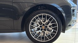 2019 (69) PORSCHE MACAN Turbo 5dr PDK 5303423